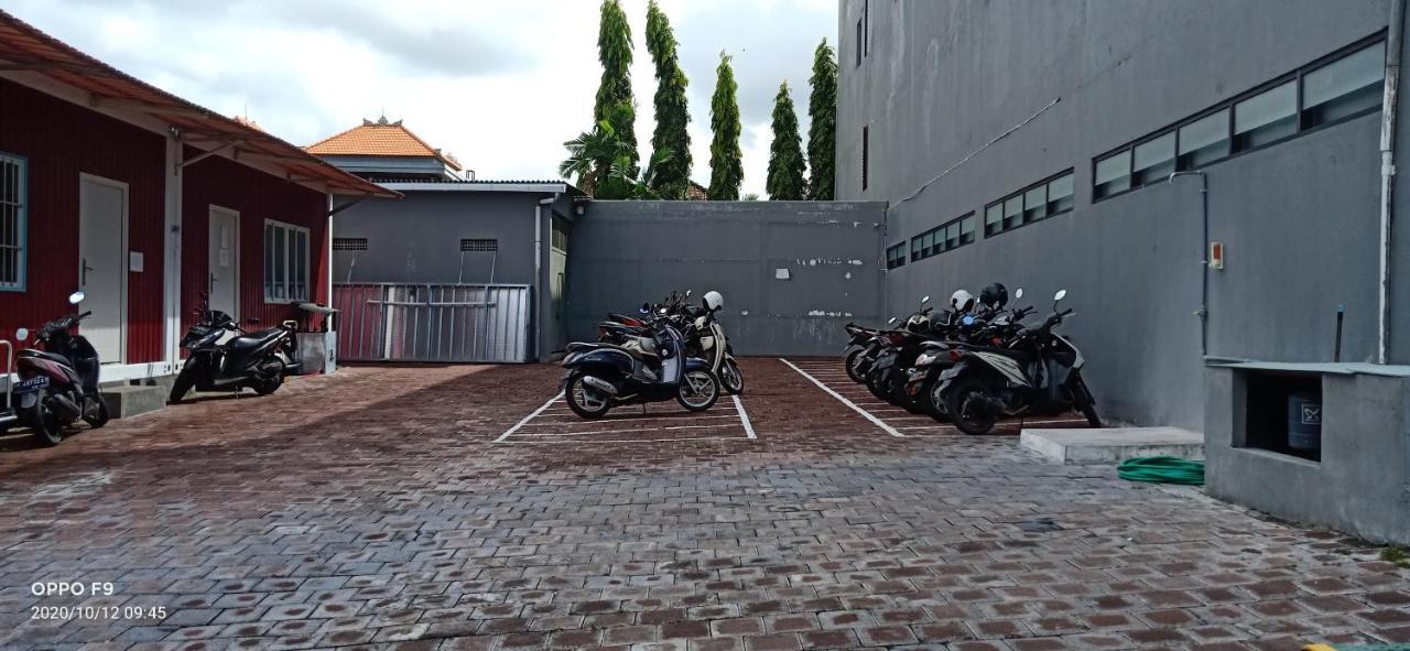 Caroline Guest House Canggu  Ngoại thất bức ảnh