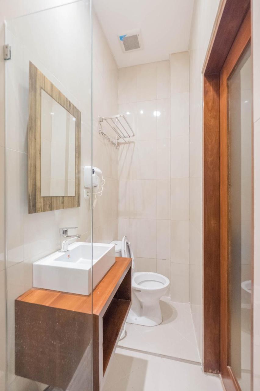 Caroline Guest House Canggu  Ngoại thất bức ảnh