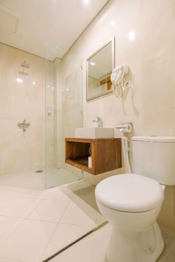 Caroline Guest House Canggu  Ngoại thất bức ảnh